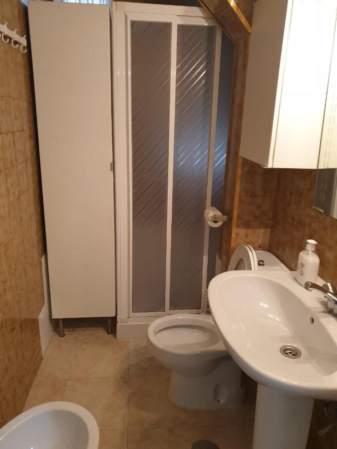 Ground Floor Proximo A La Macarena Apartment Seville Luaran gambar